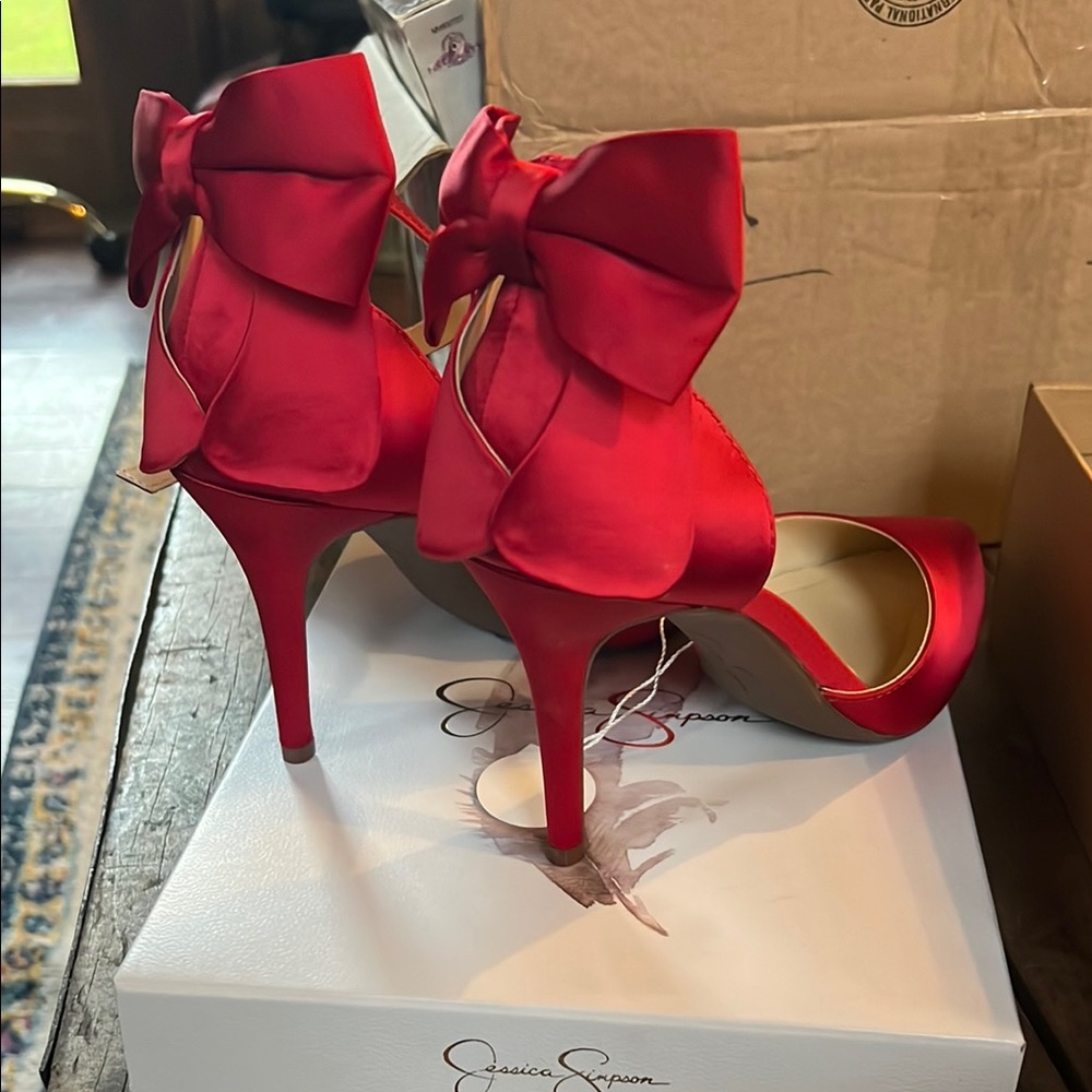 Jessica Simpson Red Satin Bow High-Heel Pumps- nwt size 9